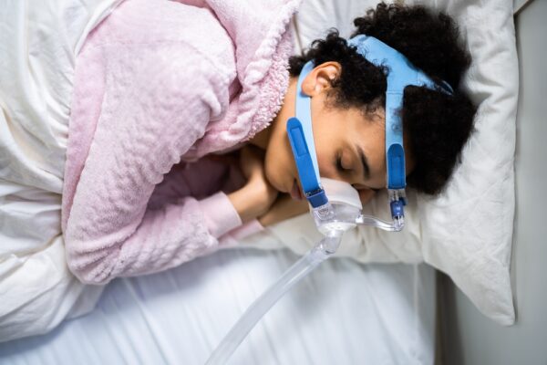 How to Choose a CPAP Mask Based On Your Sleep Position